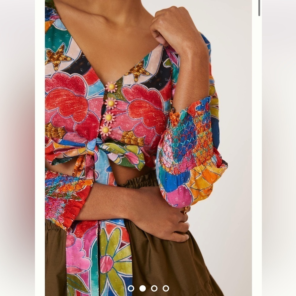 Farm Rio Deep-V Tie-Waist Top NWT Small 🍍🍓🌼🌸🌺 - Picture 5 of 13